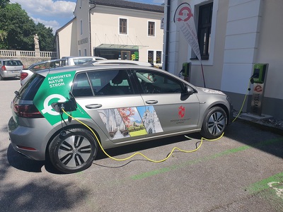 202106_e-Golf_FAMILY e-Carsharing_STIFT ADMONT_1.jpg