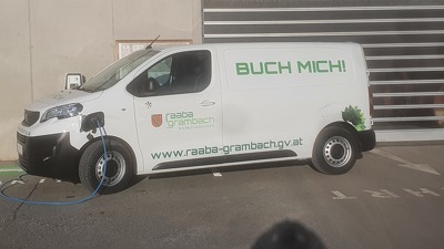 2021-12_Raaba-Grambach_e-Carsharing PEUGEOT e-expert_s & o.jpg