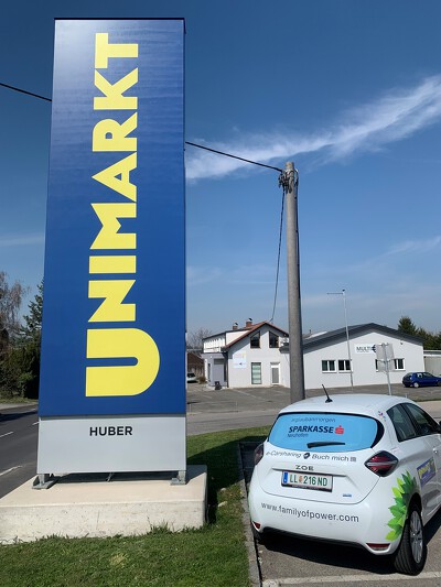 20220414_ZOE Neuhofen_UNIMARKT_Pilon_HECK_GROSS.jpg