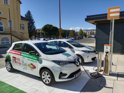 FAMILY e-Carsharing hi MOBIL_Klagenfurt_rechts vorne.jpg