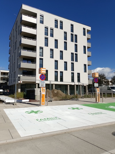 FAMILY e-Carsharing Standplätze_hi MOBIL Harbach Haus_Klagenfurt.jpg