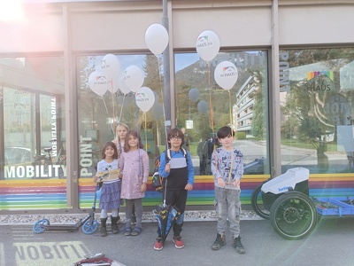 20221014_Luftballon-Gutschein_FAMILY e-Carsharing_13.jpg