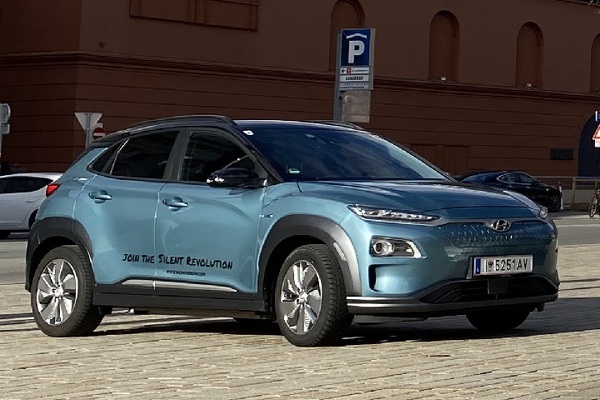 INNSBRUCK Hyundai KONA - I-5251AV