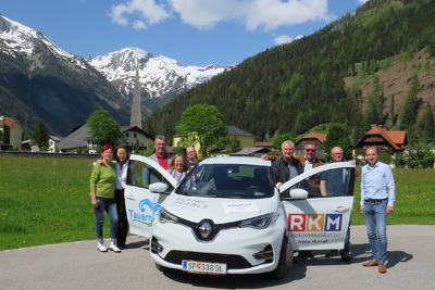 20230525_FAMILY e-Carsharing MALLNITZ_hoch oben camp & explore_Ankogel_960x1440.jpg