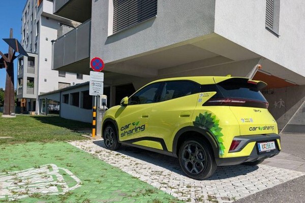 KLAGENFURT Maximilianstraße 40 K-256IT BYD Dolphin