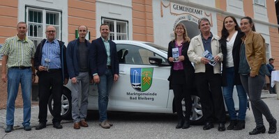 FAMILY OF POWER e-Carsharing Bad Bleiberg mit Nutzern.jpg
