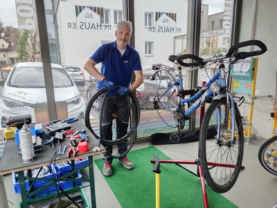 20221015_Fahrrad-Repair MOBILITY POINT WirInhauser_01 (2).jpg